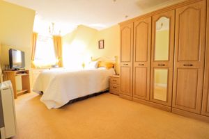 Bedroom- click for photo gallery